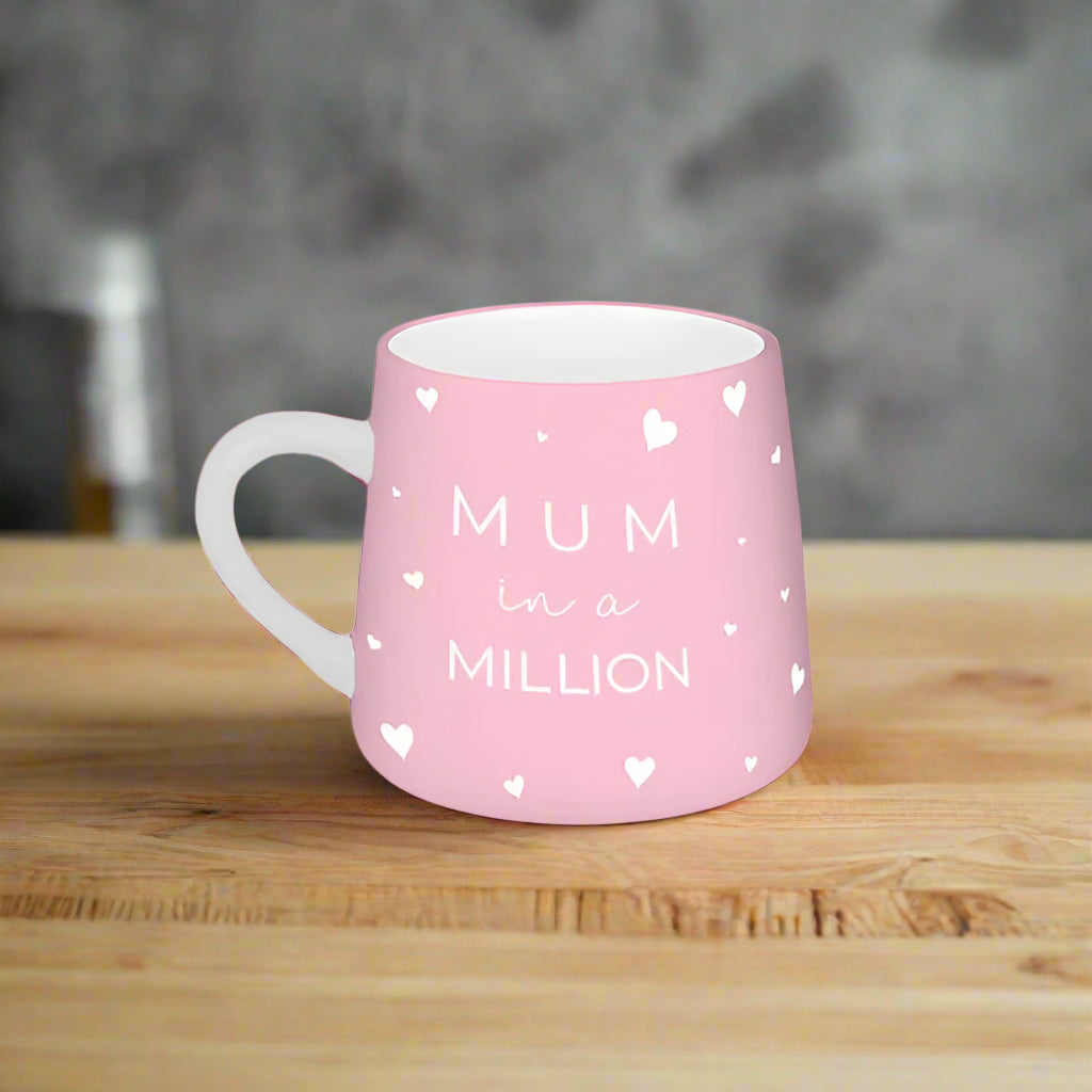 Amazing Mum Mothers Day Slogan Mug - EuroGiant