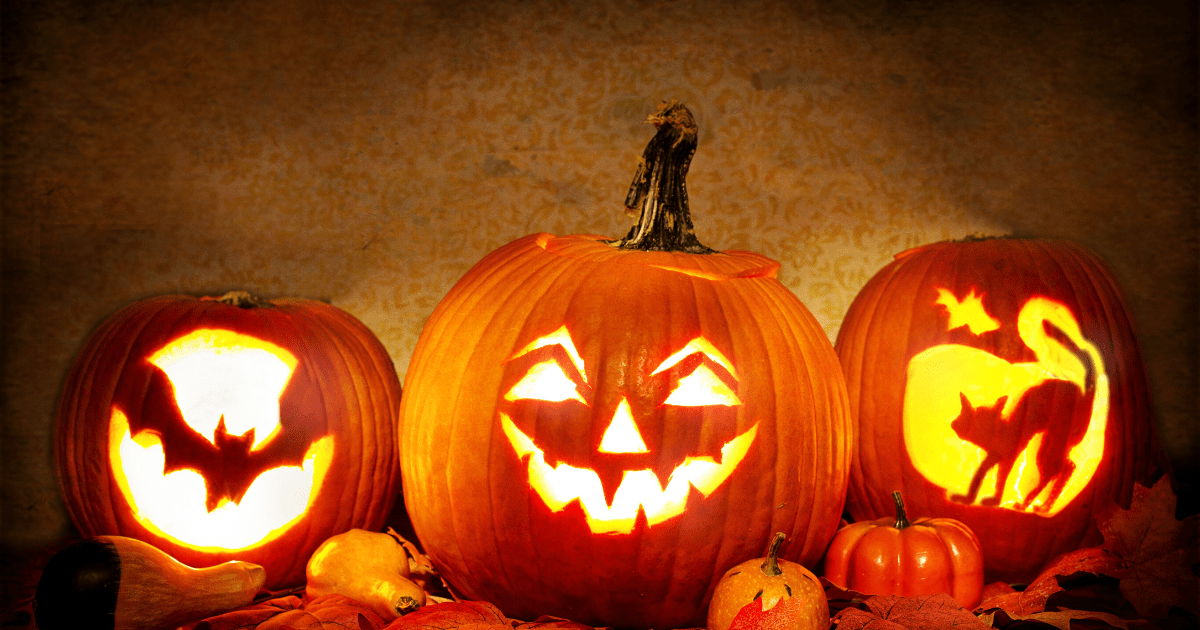How to Decorate a Halloween Table Guests Will Love - EuroGiant